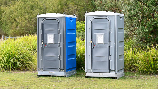 Types of Portable Toilets We Offer in Deerfield Beach, FL